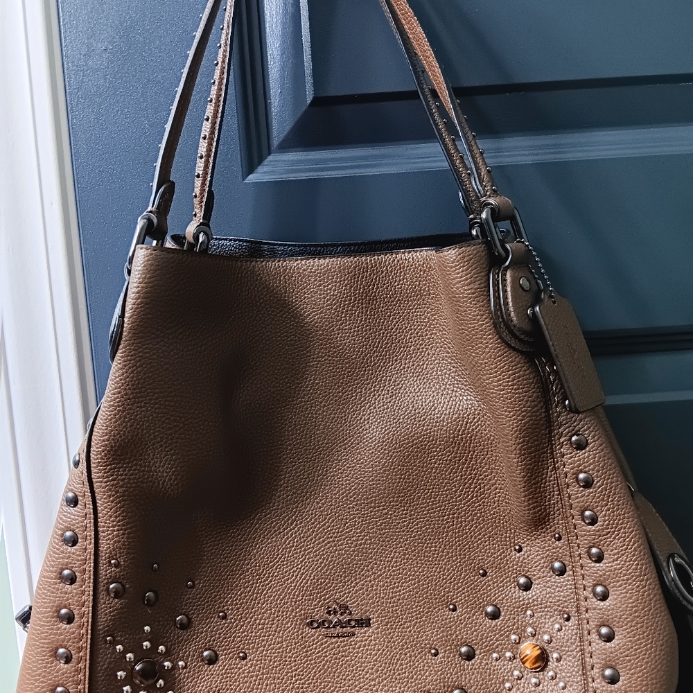 😍 NEVER USED💕 COACH EDIE RIVET